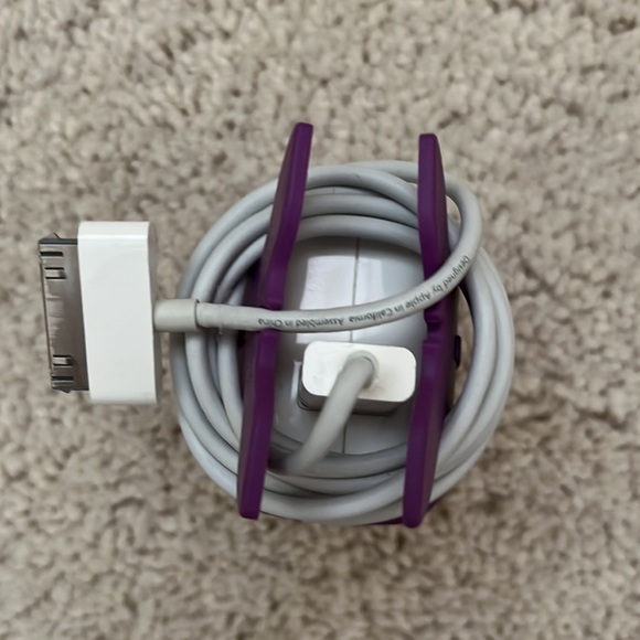 Purple cord organizer - Picture 4 of 5